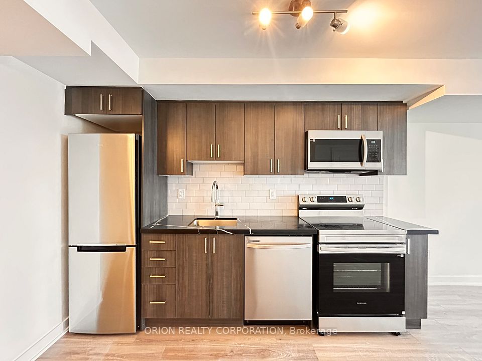 Condo Apartment at 1010 Sandy Beach Road 1910, Pickering, ON L1W 0C7, Pickering