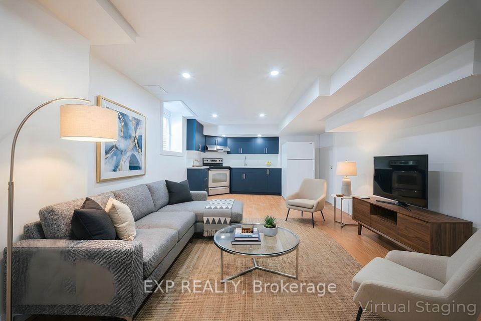 Detached at 45 Hemingford Place BSMT, Whitby, ON L1R 1E7, Whitby