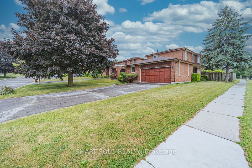 217 Waverly Street N, Oshawa, ON L1J 7C7 at 217 Waverly Street N, Oshawa, ON L1J 7C7, Oshawa, ON, L1J 7C7