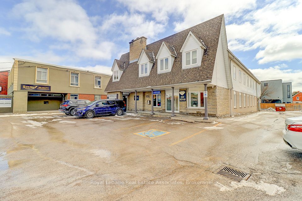 179 King Street E, Oshawa, ON L1H 1C2