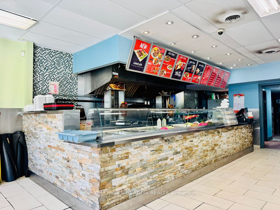 716 Queen Street E, Toronto E01, ON M4M 1H6