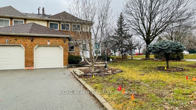 Att/Row/Townhouse at 35 Davies Crescent, Whitby, ON L1N 8X4, Whitby