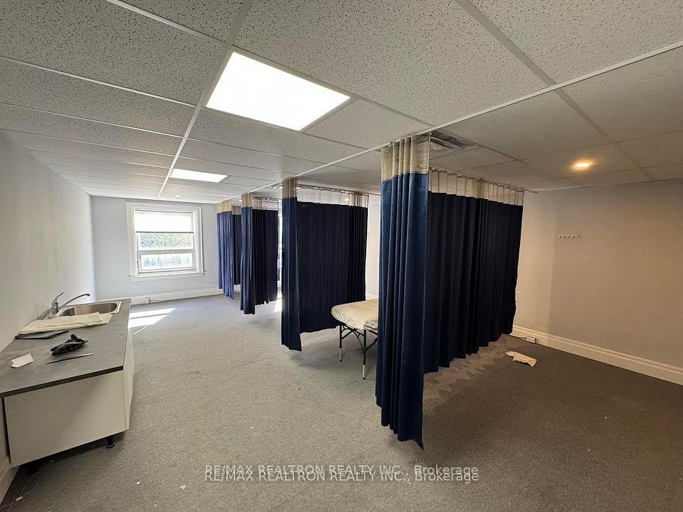 1188 Danforth Avenue, Toronto E03, ON M4J 1M3