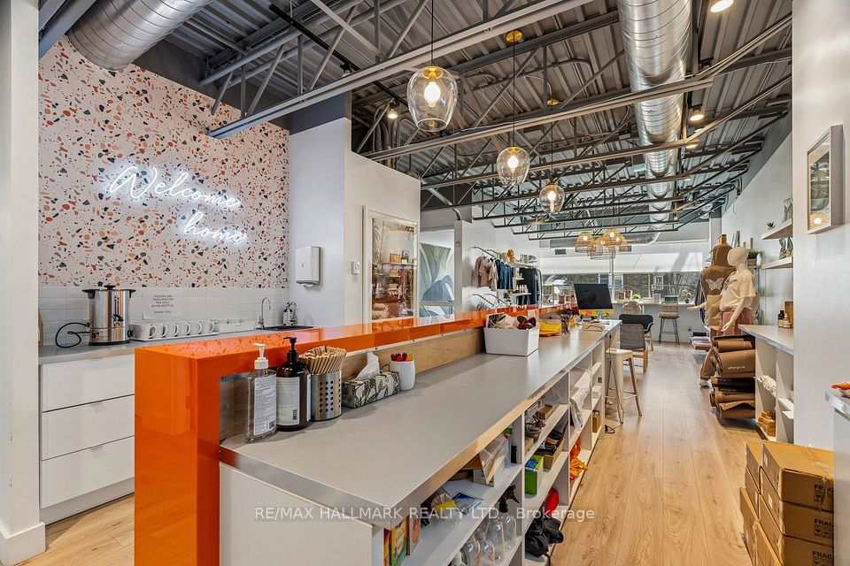 2034 Queen Street E, Toronto E02, ON M4L 1J4