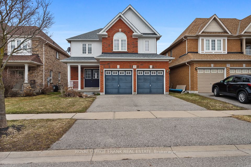31 Gabrielle Crescent, Whitby, ON L1R 3M6