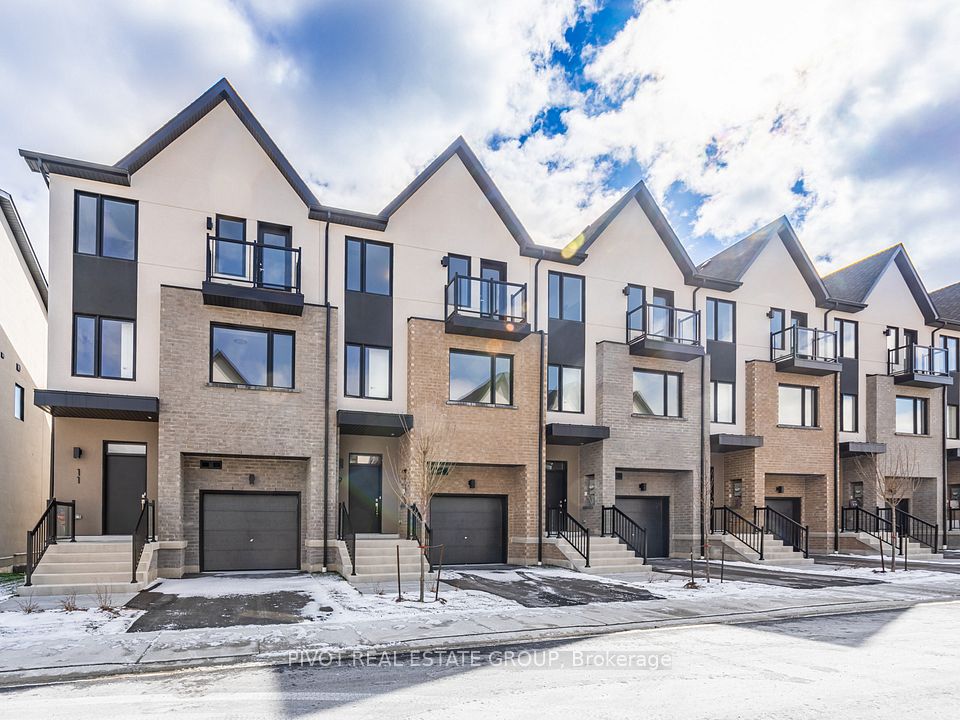 9 Lively Way, Whitby, ON L1R 0S3