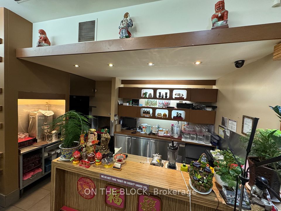 1280 Kennedy Road, Toronto E04, ON M1P 2L5