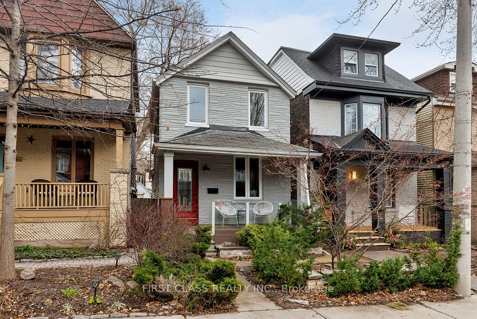 121 Galt Avenue, Toronto E01, ON M4M 2Z4