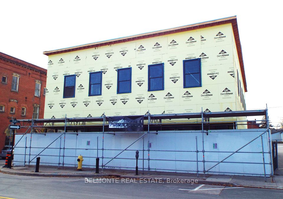 124 Brock Street N, Whitby, ON L1N 4H4