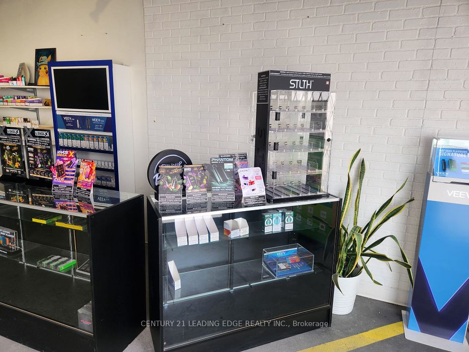 2245 Kennedy Road, Toronto E07, ON M1T 3G8