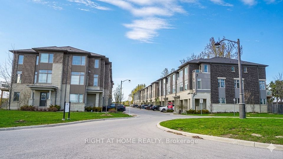 Att/Row/Townhouse at 384 Arctic Red Drive 34, Oshawa, ON L1L 0M5, Oshawa