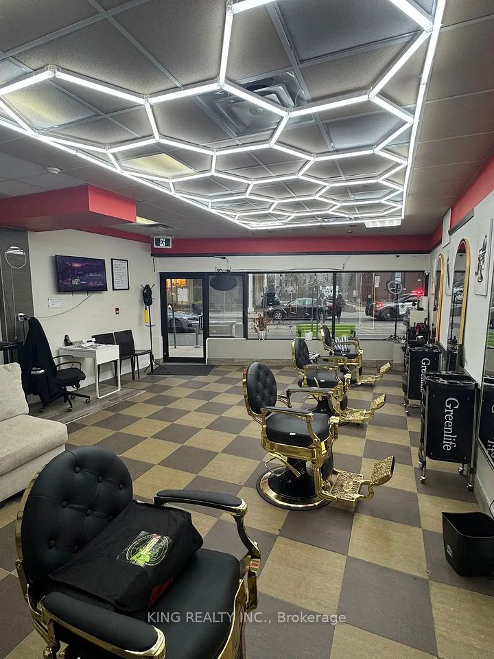 733 BROADVIEW Avenue, Toronto E01, ON M4K 2P6