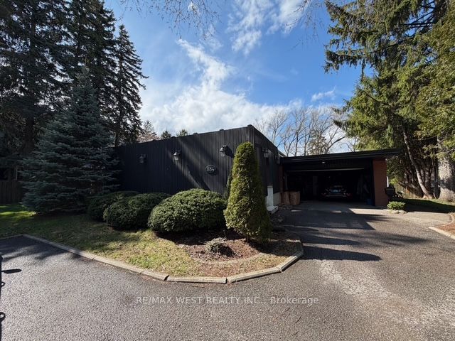 1184 Kingston Road, Pickering, ON L1V 1B4