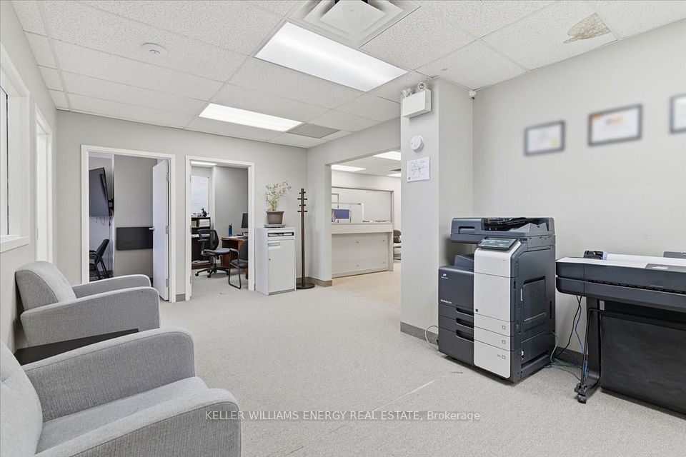 1143 Wentworth Street W 200, Oshawa, ON L1J 8P7