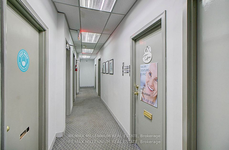 101 Dundas St Street W 305, Whitby, ON L1N 2M2