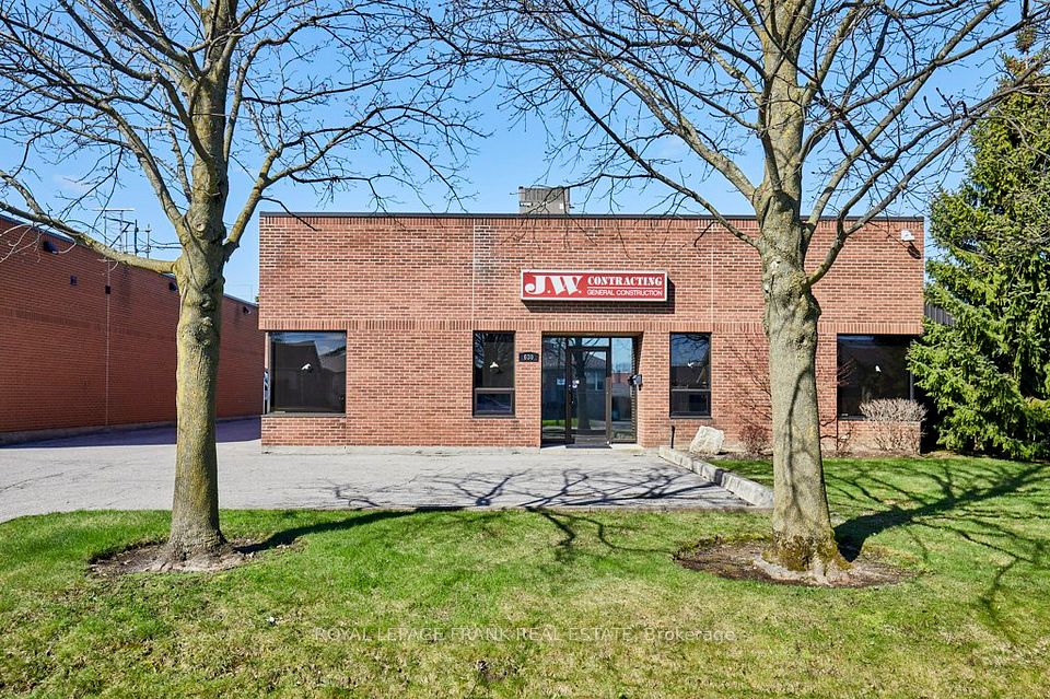 630 Euclid Street, Whitby, ON L1N 5C2