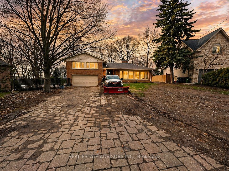 1 Lakehill Crescent, Toronto, ON M1M 1E5 at 1 Lakehill Crescent, Toronto, ON M1M 1E5, Toronto E08, ON, M1M 1E5