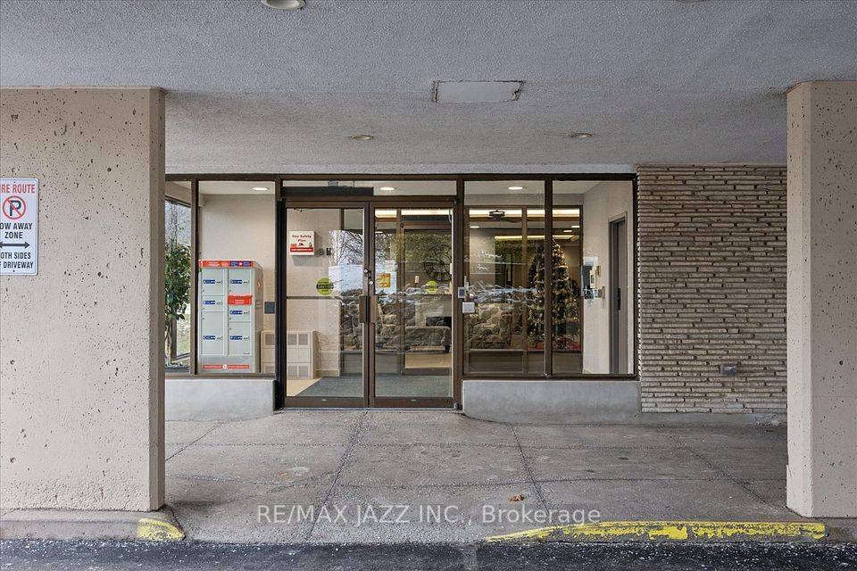 Condo Apartment at 120 Elgin Street W 102, Oshawa, ON L1G 1S7, Oshawa