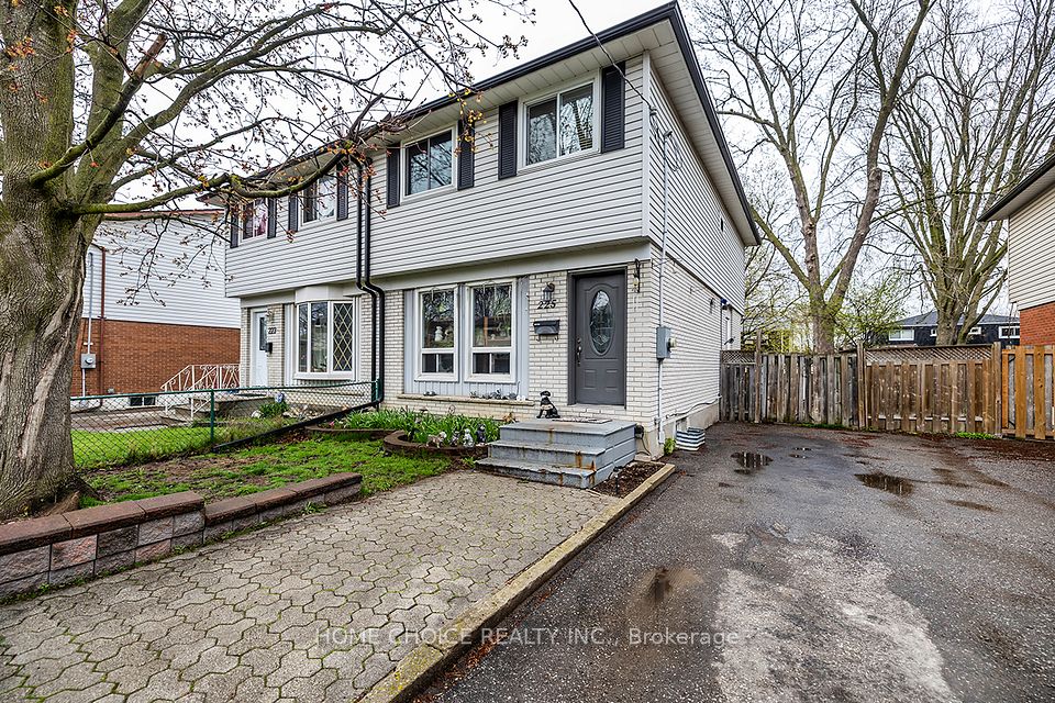 Semi-Detached at 225 Barkley Crescent, Oshawa, ON L1J 2E7, Oshawa