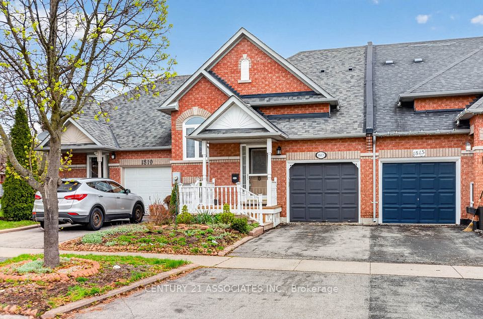 Att/Row/Townhouse at 1817 Woodgate Court, Oshawa, ON L1G 7Z1, Oshawa