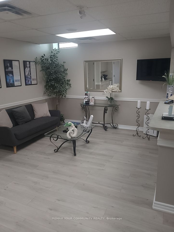 2235 Kennedy Road, Toronto E07, ON M1T 3G8