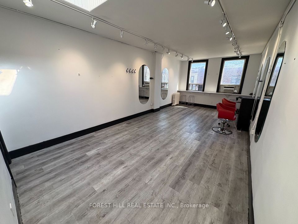 724 1/2 Queen Street E 2nd Floor, Toronto E01, ON M4M 1H2