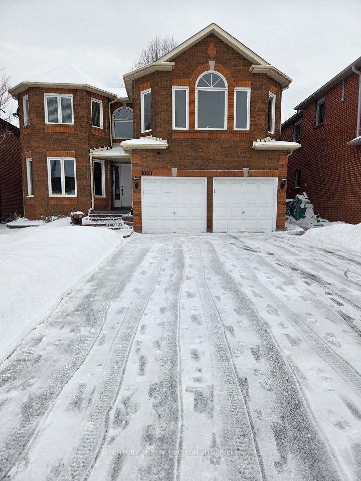 Detached at 1607 Sandhurst Crescent BSMT, Pickering, ON L1V 6W2, Pickering
