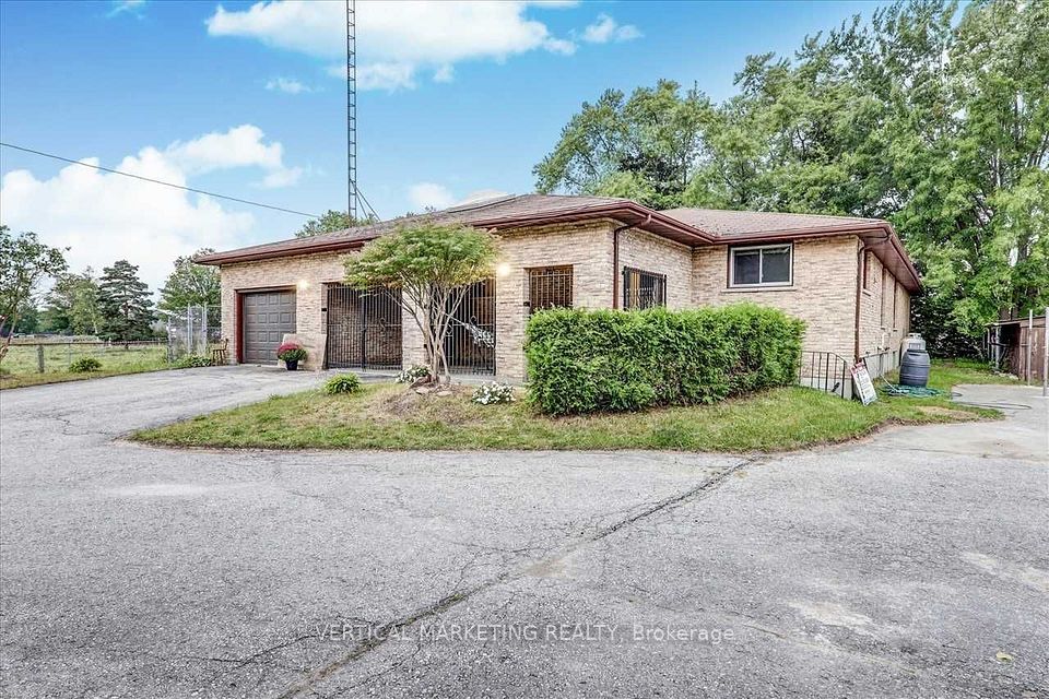 17300 Simcoe Street N, Scugog, ON L9L 1B2