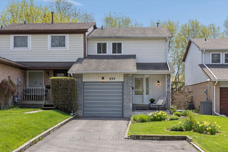 Att/Row/Townhouse at 886 Gentry Crescent, Oshawa, ON L1K 1L8, Oshawa