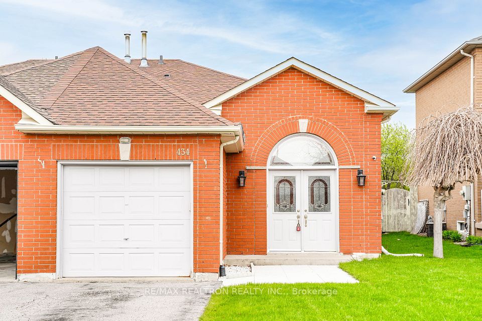 Semi-Detached at 434 Stonegate Avenue, Oshawa, ON L1K 2L7, Oshawa