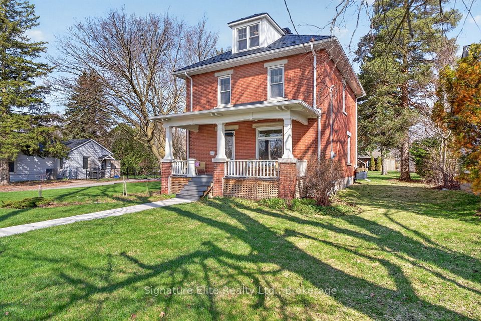 Detached at 60 Winchester Road E, Whitby, ON L1M 1B4, Whitby