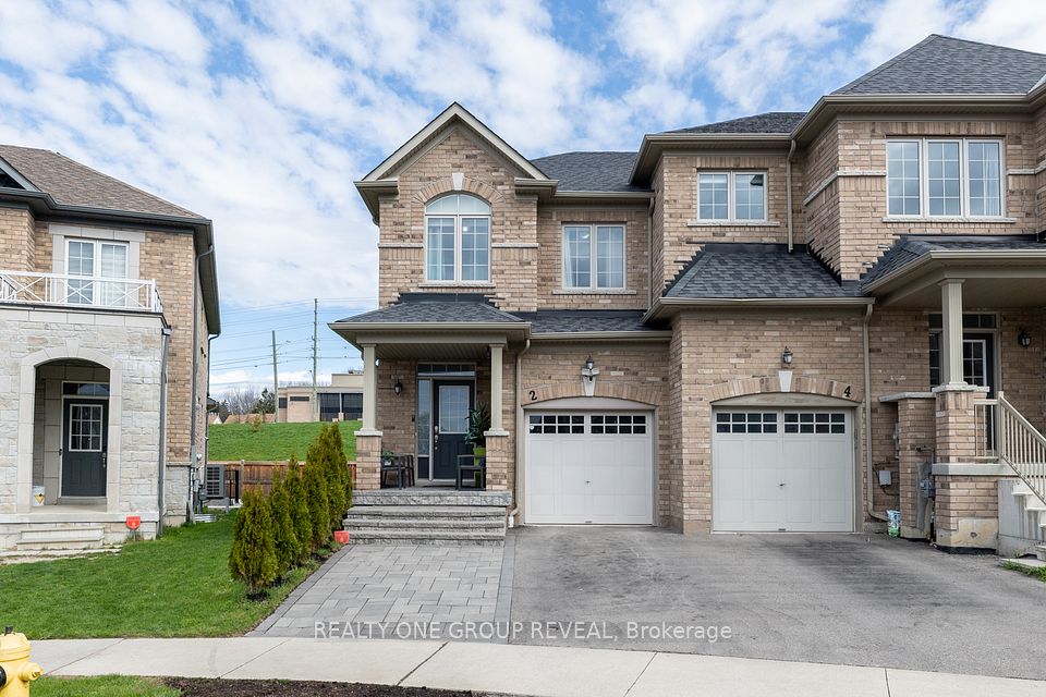 Att/Row/Townhouse at 2 Rimrock Crescent, Whitby, ON L1N 0E5, Whitby