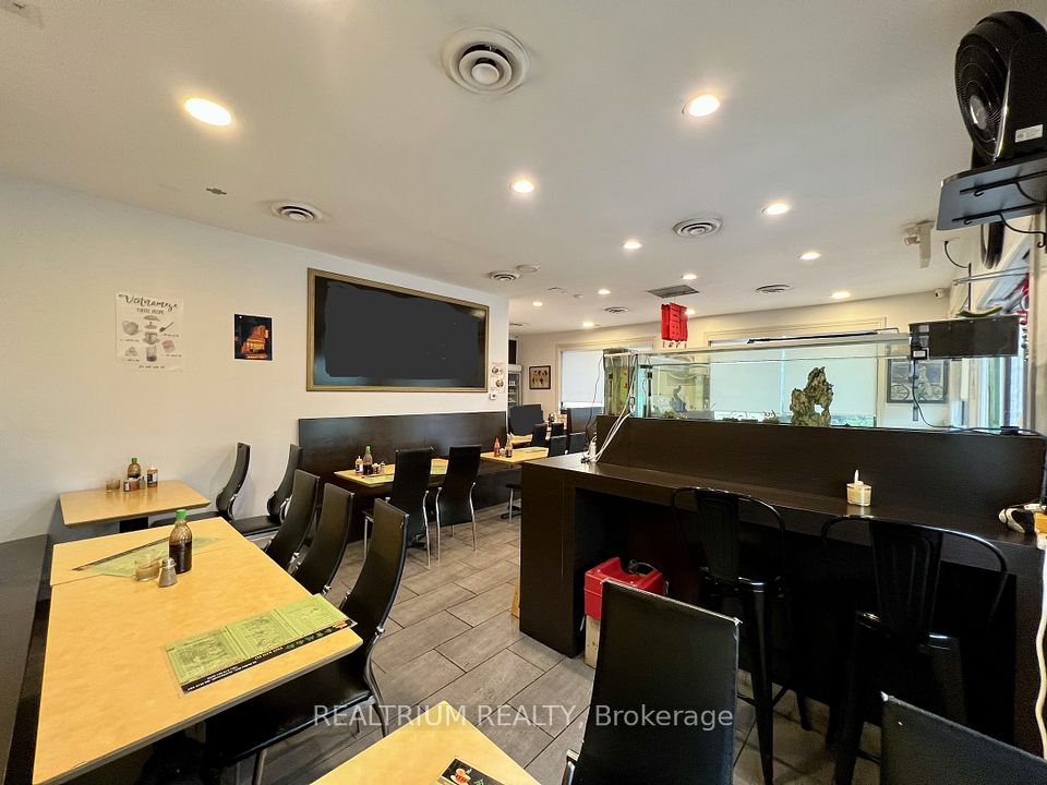 58 Redlea Avenue, Toronto E07, ON M1V 4S3