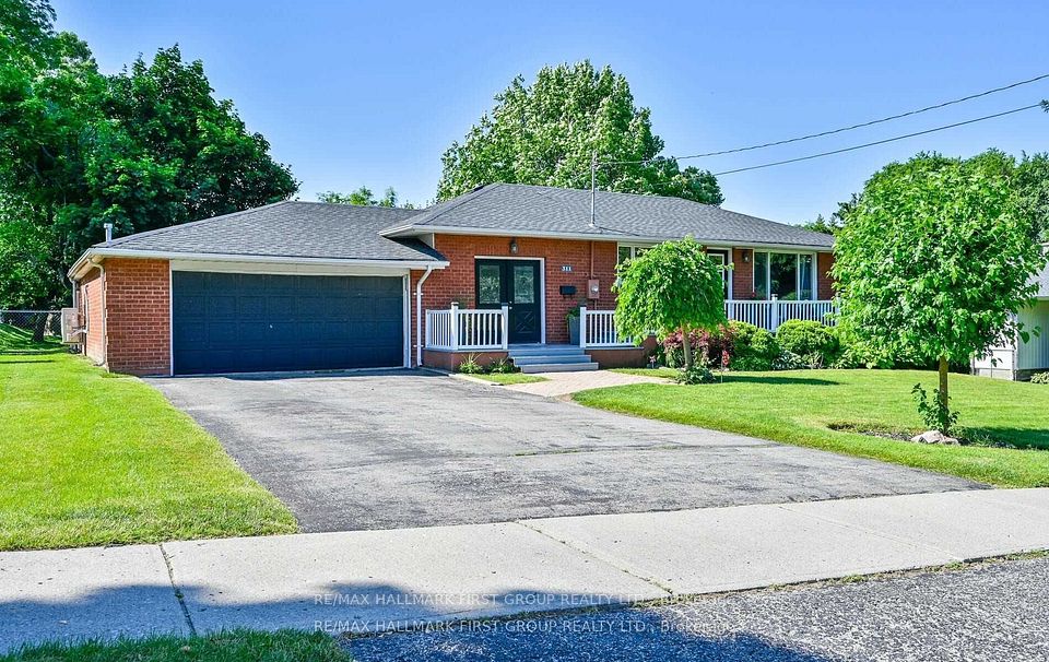 Detached at 311 Frederick Street, Whitby, ON L1N 3T5, Whitby
