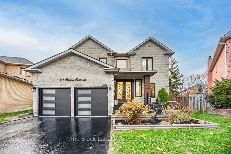 Detached at 48 Lipton Crescent, Whitby, ON L1R 1W7, Whitby