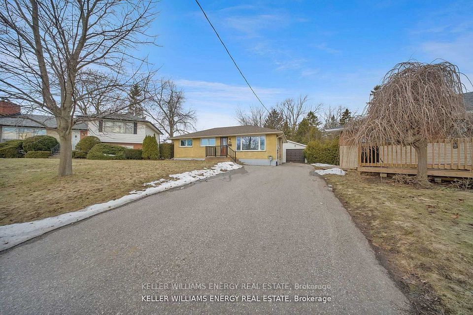 Detached at 372 Garden Court, Oshawa, ON L1J 3E4, Oshawa