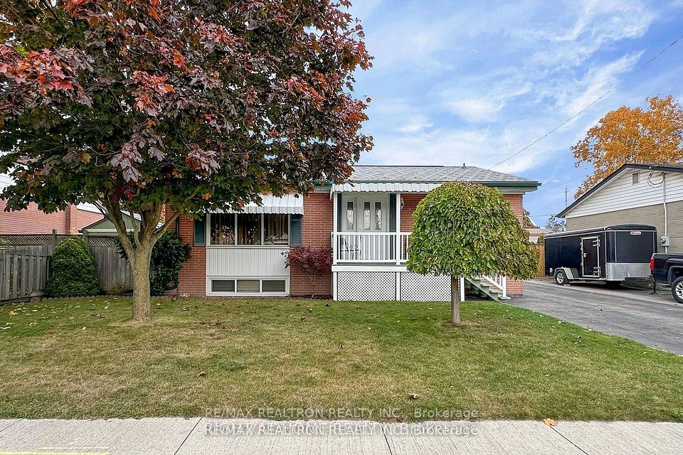 Detached at 923 Bayview Avenue Basement, Whitby, ON L1N 1E2, Whitby