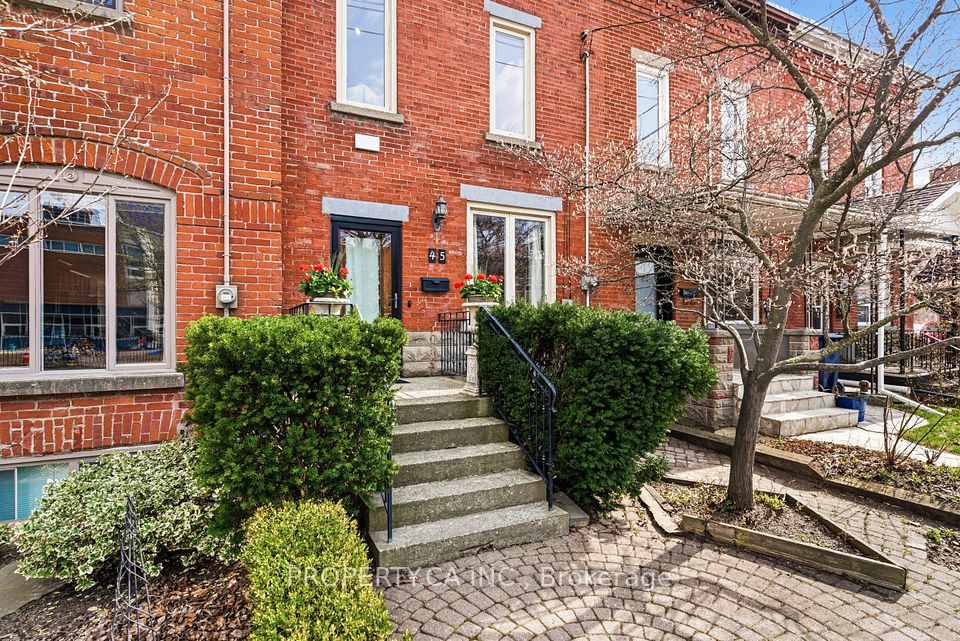 Att/Row/Townhouse at 45 Swanwick Avenue, Toronto E02, ON M4E 1Z4, Toronto E02