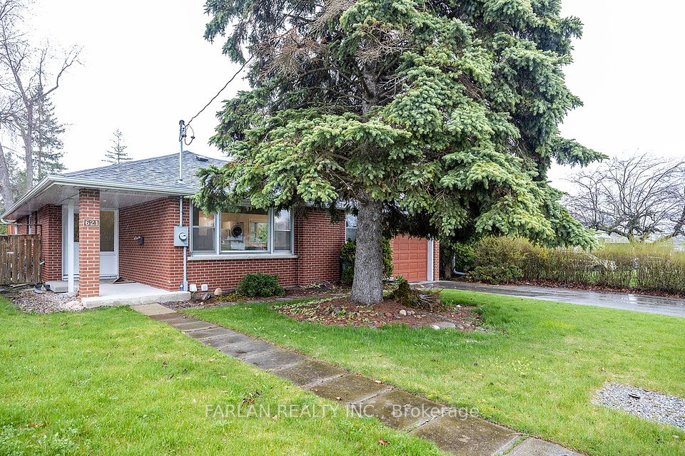 Detached at 621 Gibbons Street Bsmt#1, Oshawa, ON L1J 4Z7, Oshawa