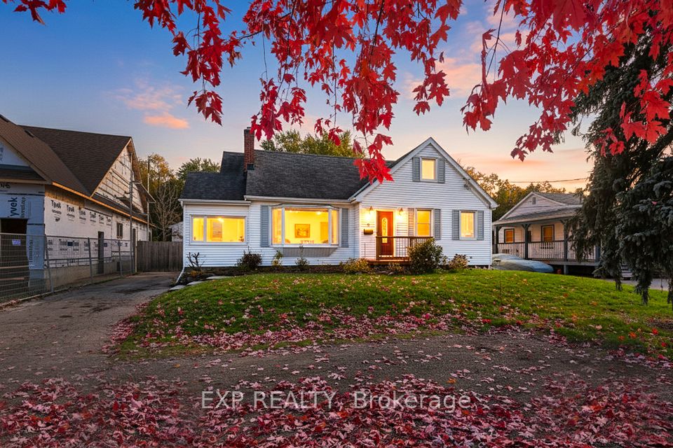 Detached at 17 Eastwood Avenue N, Oshawa, ON L1G 3Y5, Oshawa