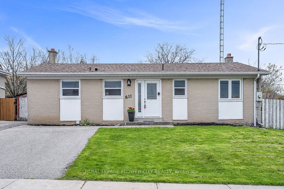 Detached at 611 Harriet Street, Whitby, ON L1N 1L4, Whitby