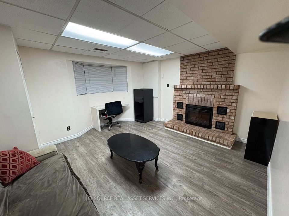 Detached at 23 Broadbridge Drive Lower, Toronto E10, ON M1C 3K5, Toronto E10