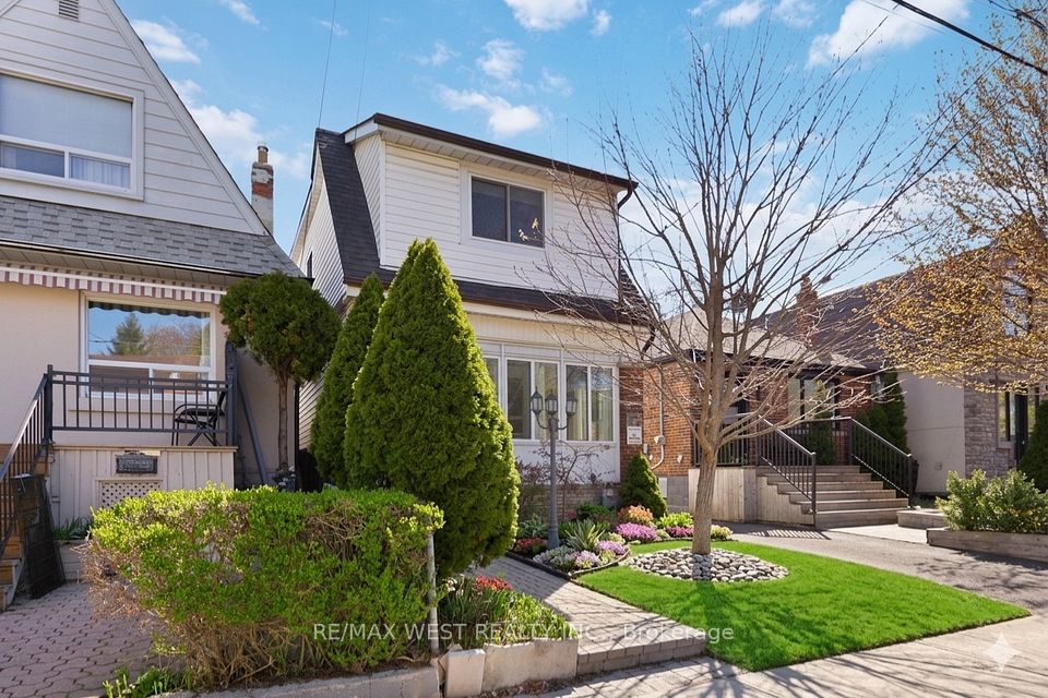 79 King Edward Avenue, Toronto, ON M4C 5J5 at 79 King Edward Avenue, Toronto, ON M4C 5J5, Toronto E03, ON, M4C 5J5