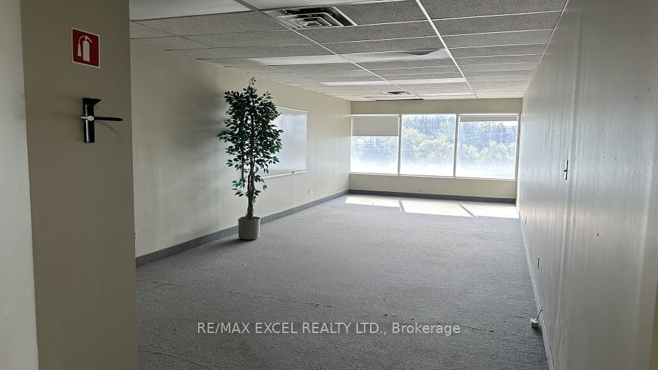 2425 Eglinton Avenue E 209, Toronto E04, ON M1K 5G8