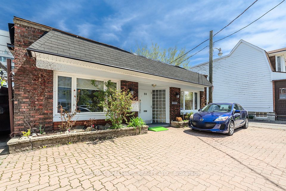 57 Cambridge Avenue 1, Toronto E03, ON M4K 2L2