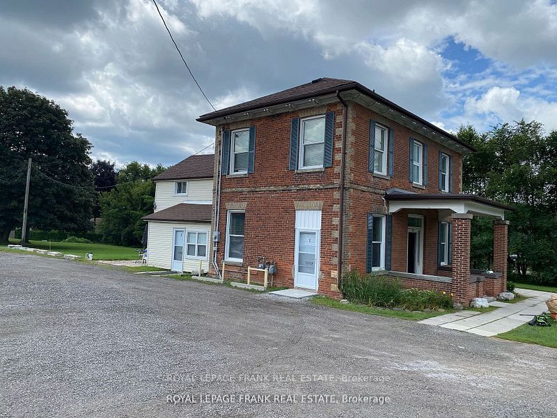 Detached at 859 Dundas Street W 1, Whitby, ON L1N 2N6, Whitby