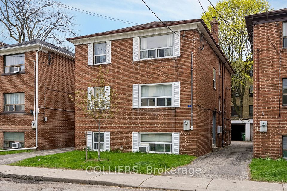 3 Bater Avenue, Toronto E03, ON M4K 2C1