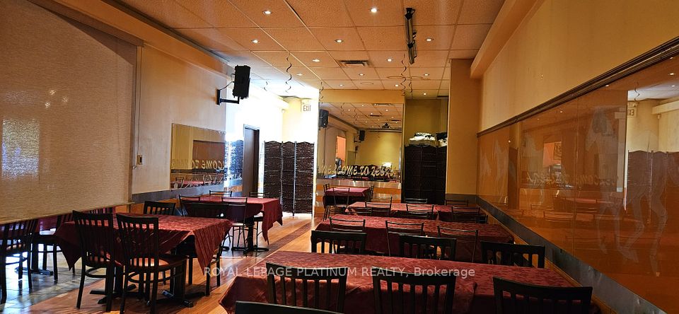 713 Krosno Boulevard 1 & 2, Pickering, ON L1W 1G4