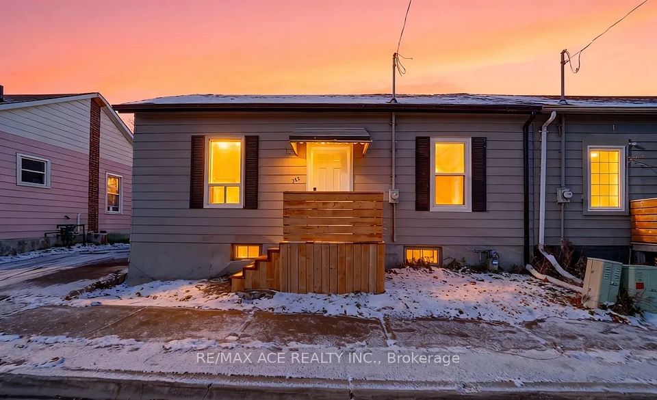 Semi-Detached  at 288 Celina Street, Oshawa, ON L1H 4P1, Oshawa