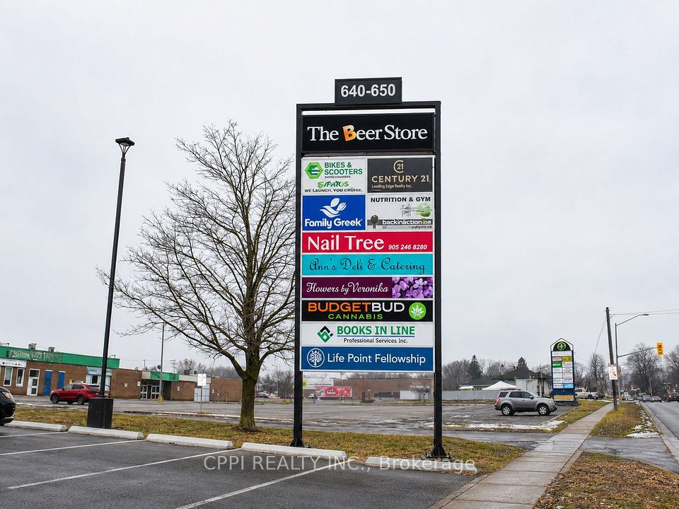 650 King Street E 220 Room Only, Oshawa, ON L1H 1G5